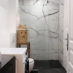Apartmán Charming Renovated Near Unesco Paříž
