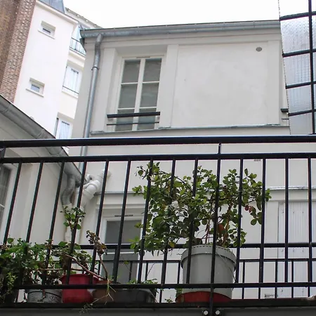 Charming Renovated Near Unesco Apartman
